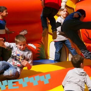 children party - Alans Bouncy Castles
